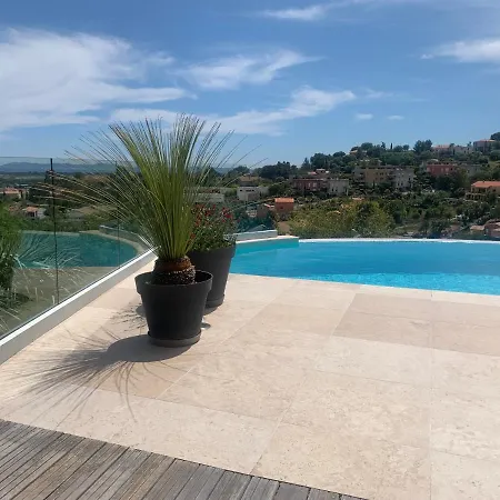 Maison Contemporaine Vue A * Hyeres