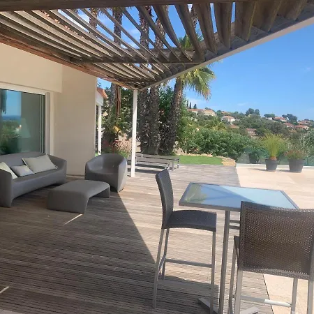 Maison Contemporaine Vue A * Hyeres