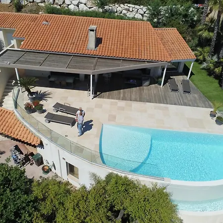 Maison Contemporaine Vue A * Hyeres
