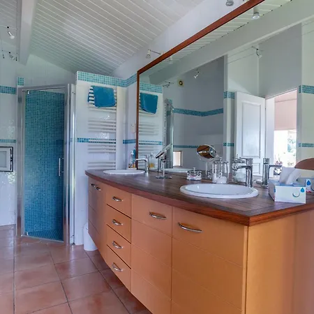Maison Contemporaine Vue A Вилла Йер
